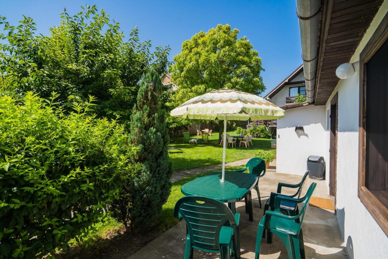 Regőczy Vendégház Zamárdi Exterior foto
