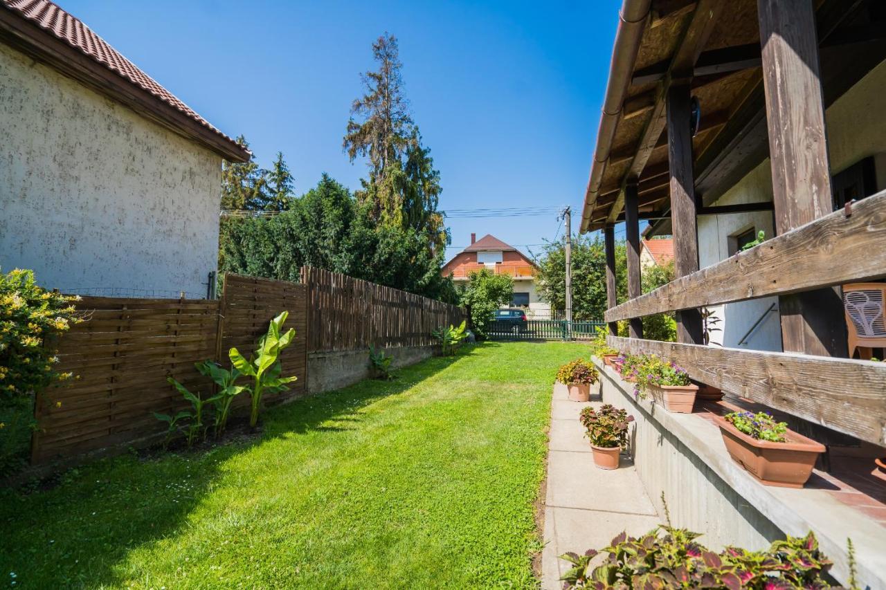 Regőczy Vendégház Zamárdi Exterior foto